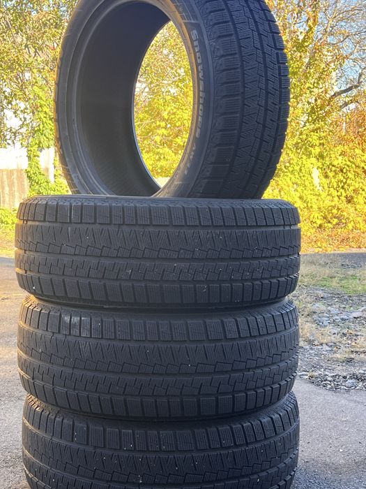 Комплект зимової гуми Kapsen AW 33 R20 265/50/20