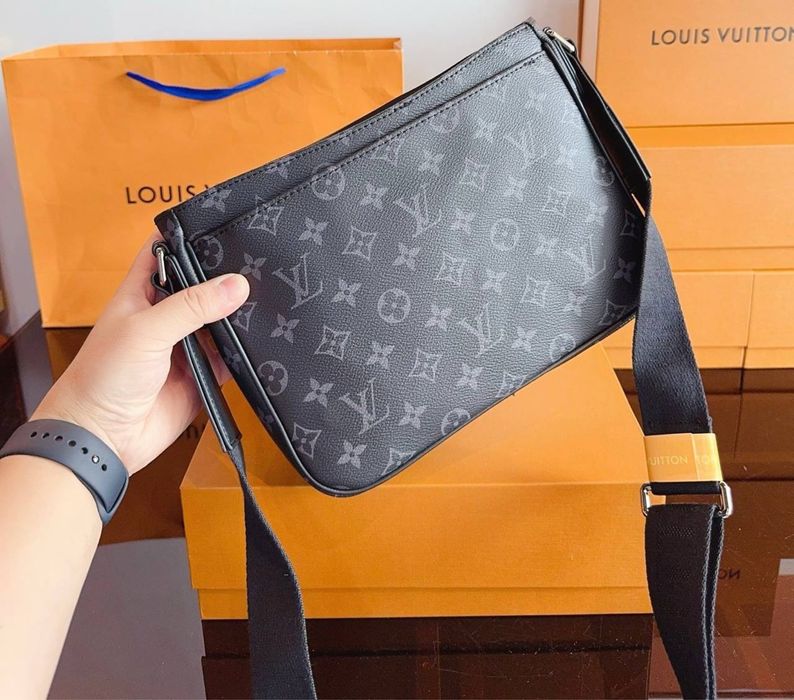 Мужская сумка  Louis Vuitton District чоловіча сумка на через плече