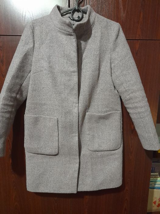 Шерстяне пальто на осінь/ весну