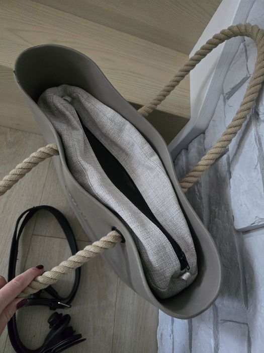 O bag torba kolor beżowy dodatkowe uchwyty