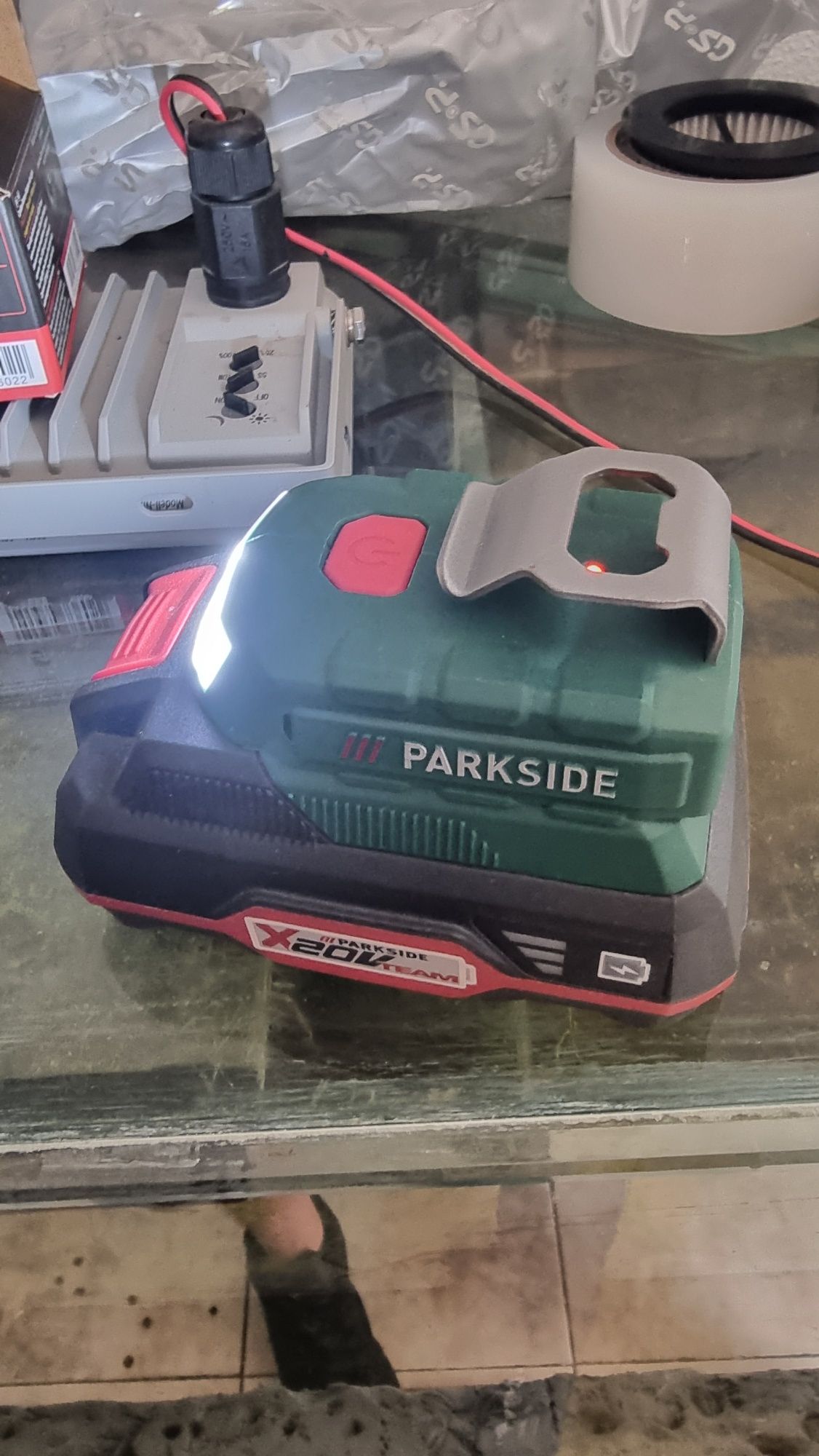 Adaptador Lanterna + 2x USB 20v parkside lidl
