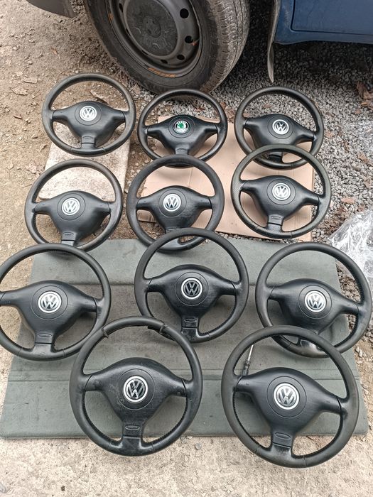 Руль Volkswagen Golf 4 Bora Passat B5 трьох спицевий.