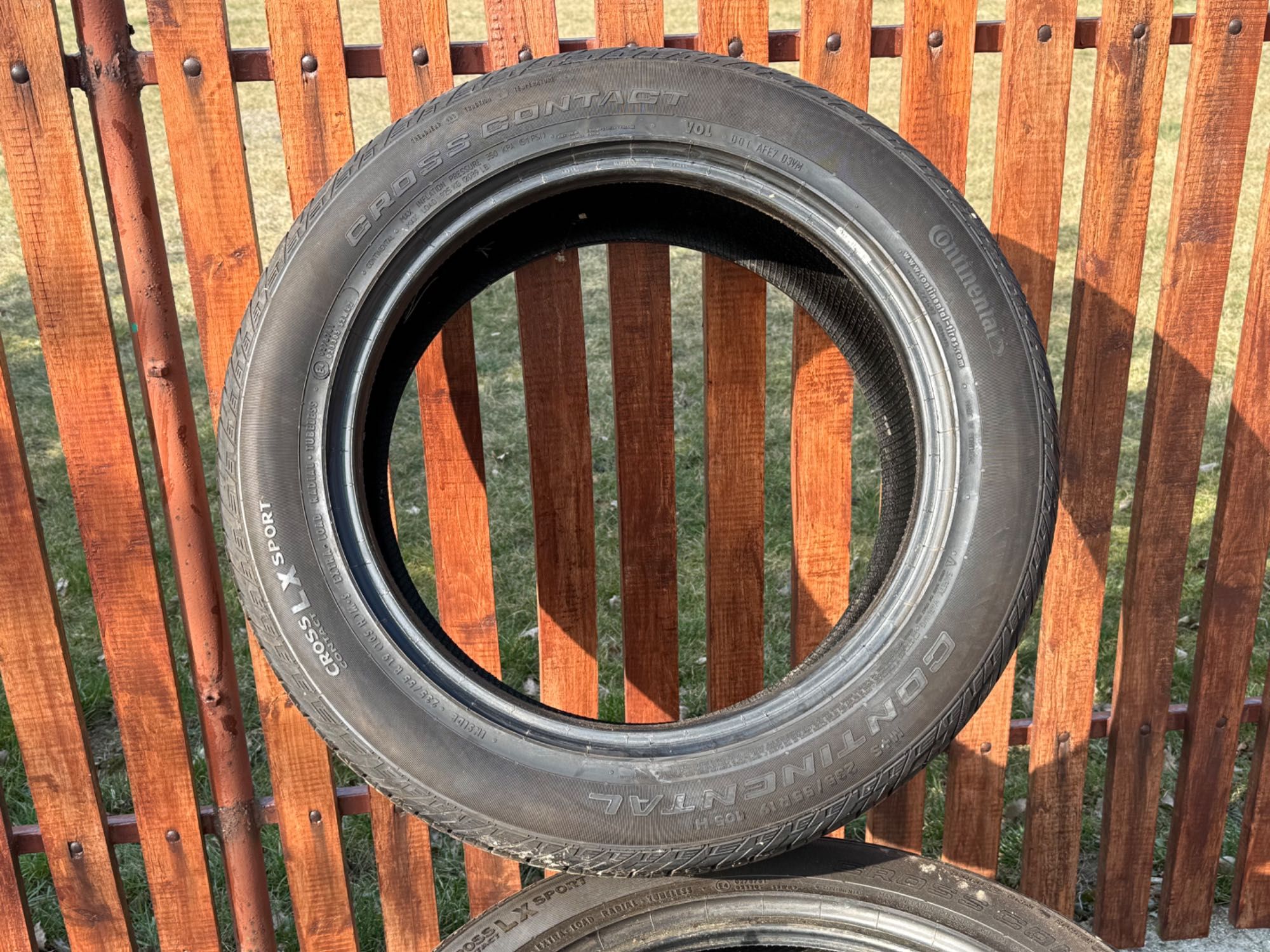Opony Continental cross contact 235 55 R 19