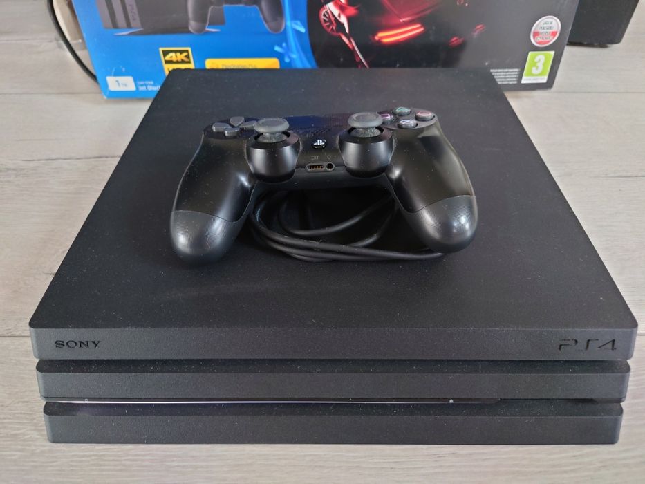 PS4 PRO Konsola Playstation 4 PRO 1TB