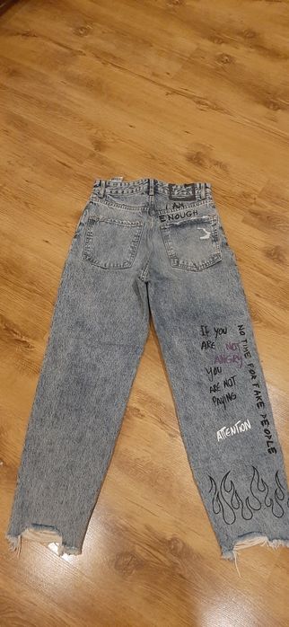 Jeansy Bershka Mom rozmiar 36