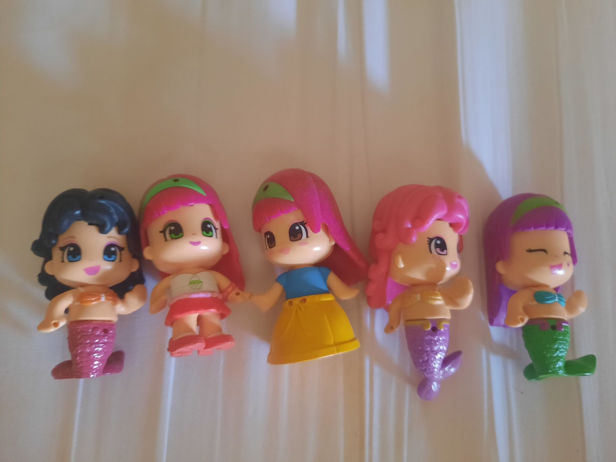 5 bonequinhas apenas 5 euros