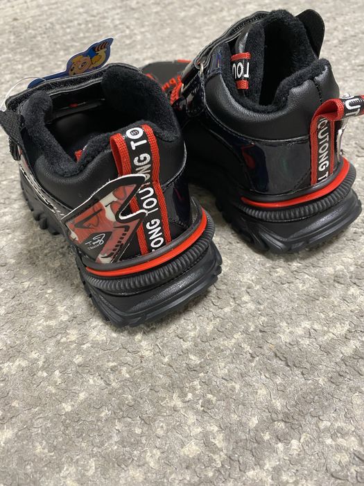 Кросівки/черевики  на хлопчика осінні  на флісі  26 розмір