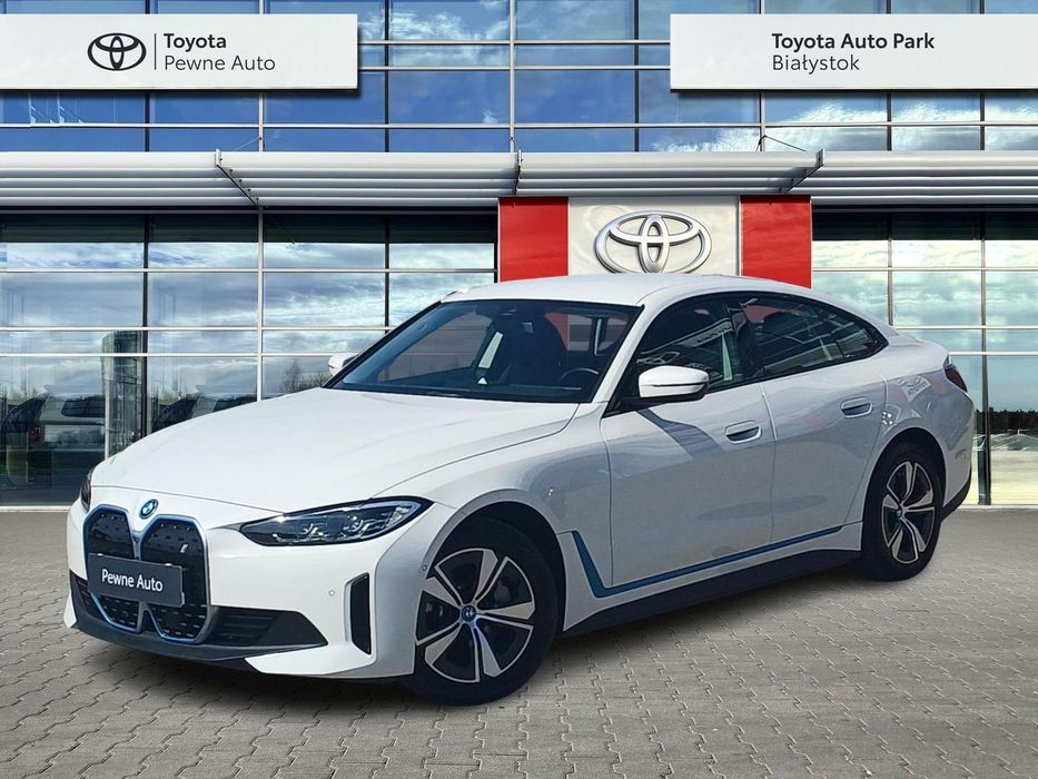 BMW i4 BMW i4 edrive ,, Ogłoszenie grzecznościowe na prośbę naszego klienta”