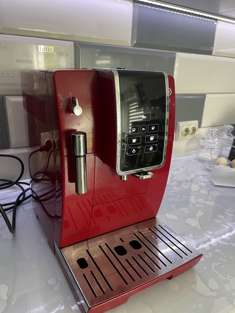 Кавомашина DeLonghi Dinamica есаm350.15 Б/В