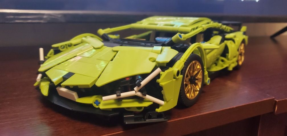 Конструктор типа lego суперкар Lamborghini Sian