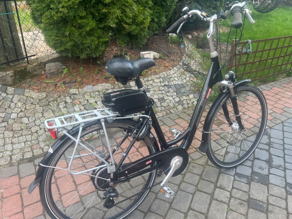 Rower elektryczny Cortina  rama 53 cm.  kola 28