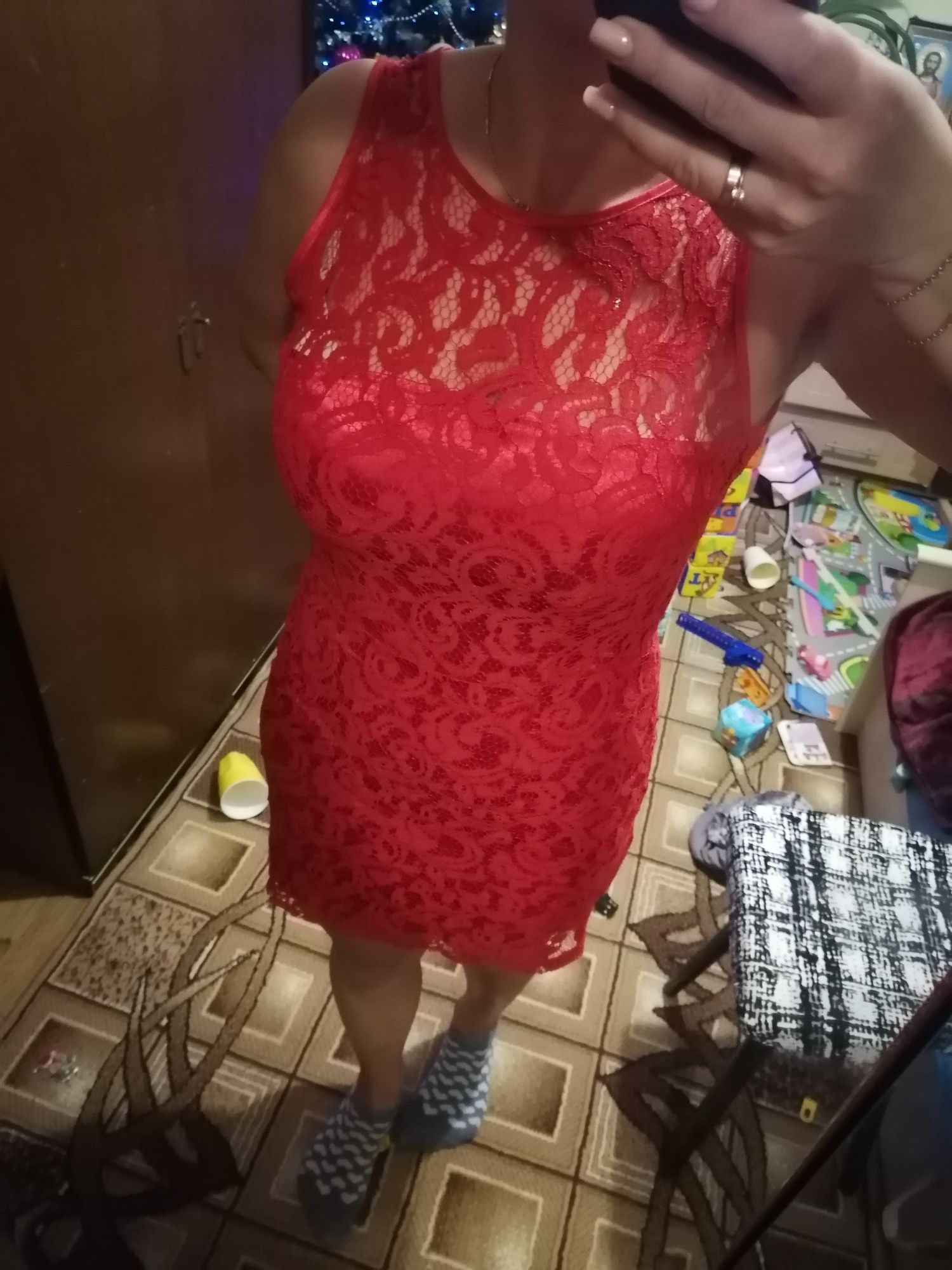 Продам платье размер S(42)