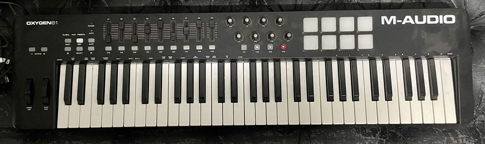 Controlador Midi MAUDIO Oxygen 61