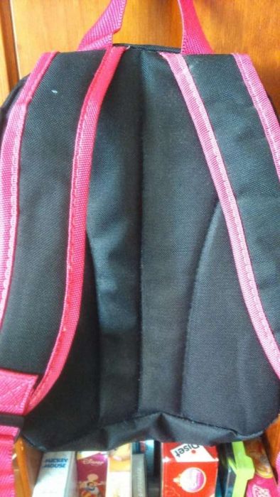 Mochila Monsterhigh impecável