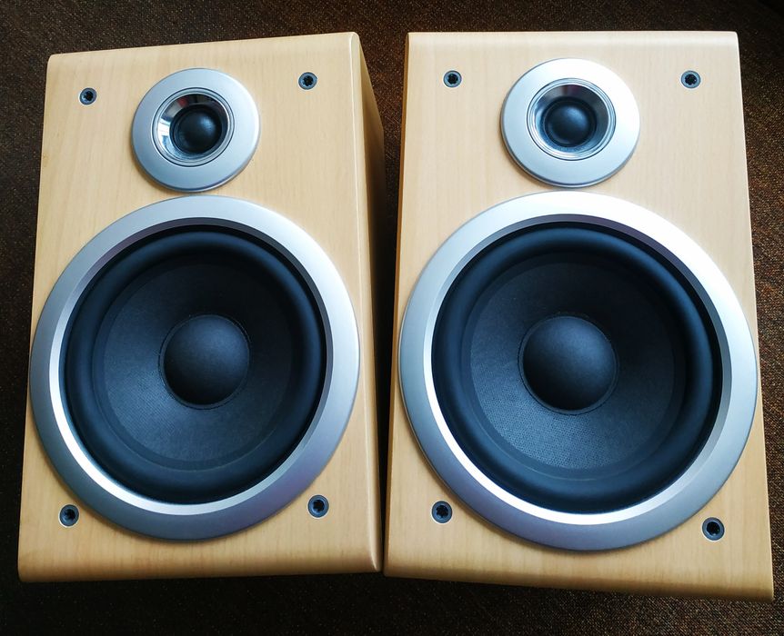 Колонки AIWA дерево