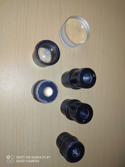 Окуляры к микроскопу,лінза.