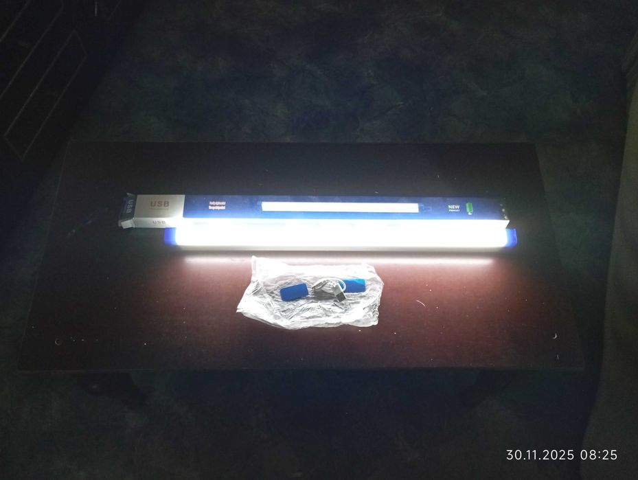 Продам новую аккумуляторную LED лампу