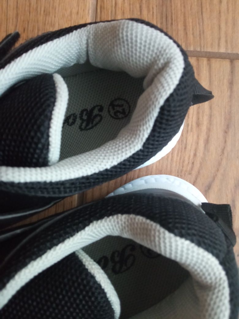 NOWE adidasy czarne r. 26