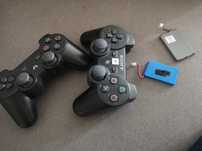 Dwa uszkodzone kontrolery do Ps3 plus dwie dodatkowe baterie.