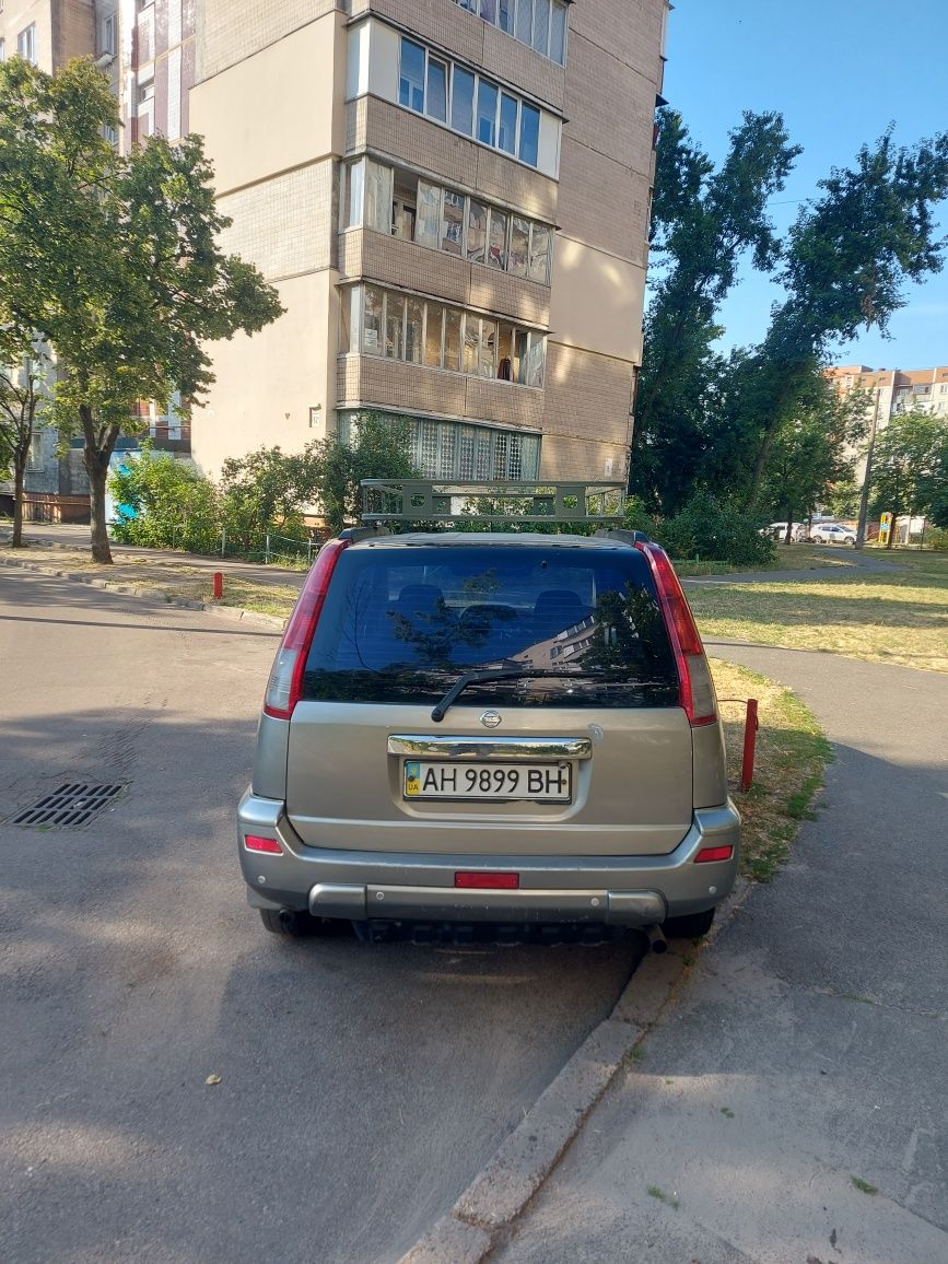 Nissan X-Trail 2.0 газ/бенз