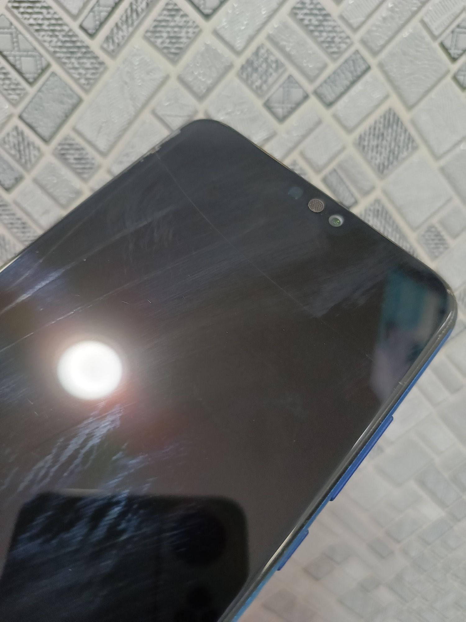 Honor 8X под восстановление или на запчасти