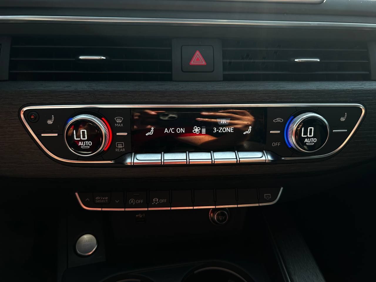 Audi A4 №3118 (ВНЕСОК від 15%) Альянс Авто Кривий Ріг