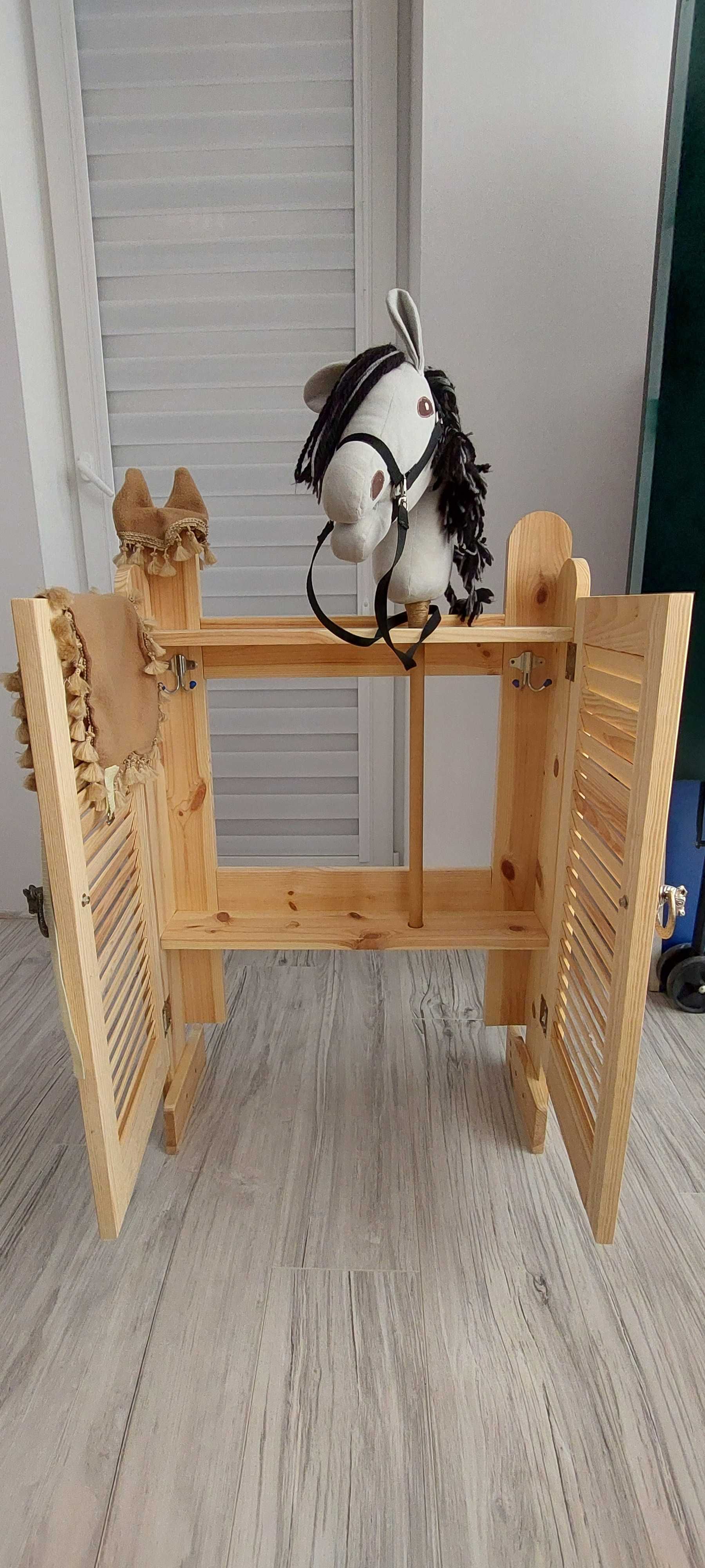Hobby horse koń stajnia
