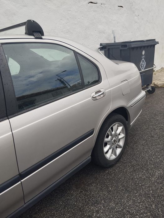 Rover 45 ano 2001 bem conservado