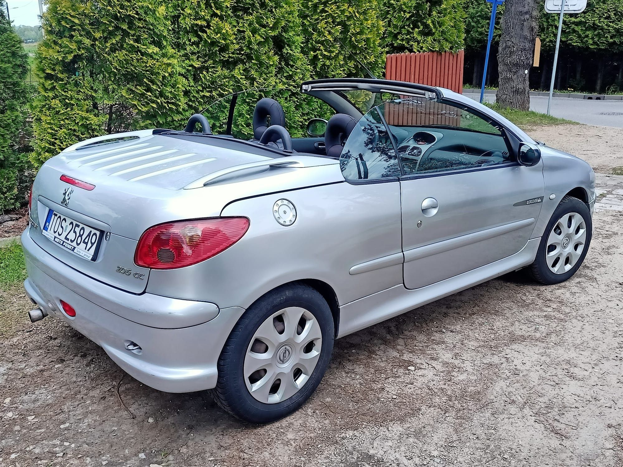 Peugeot cabrio 2004 rok