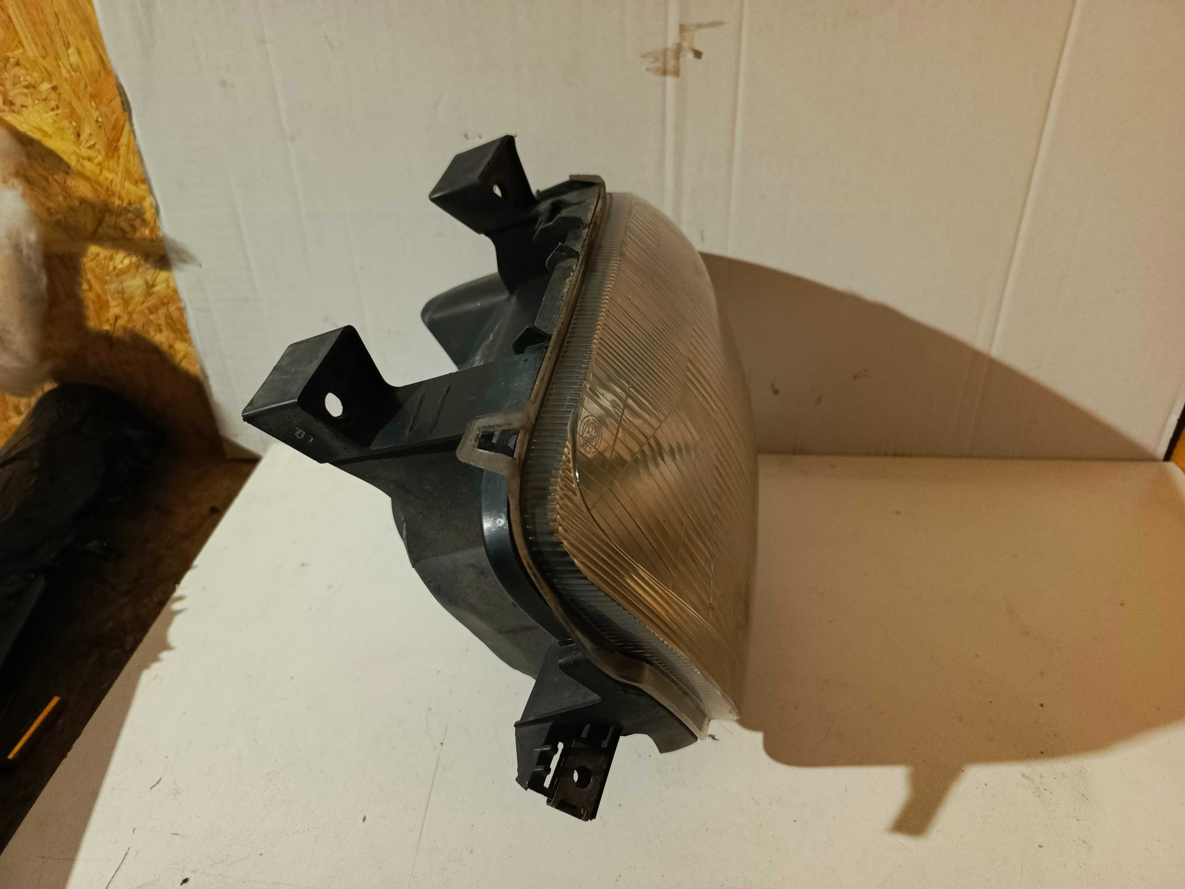 Renault Clio II Lampa Lewa Przód