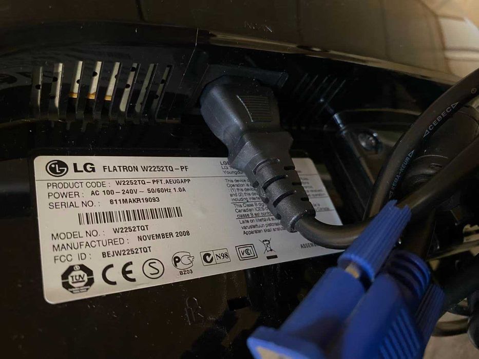 Monitor LG (22 cale)