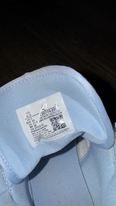 Air Jordan 1 Mid SE оригінал | US 8.5 / EUR 40.5 | Б/в