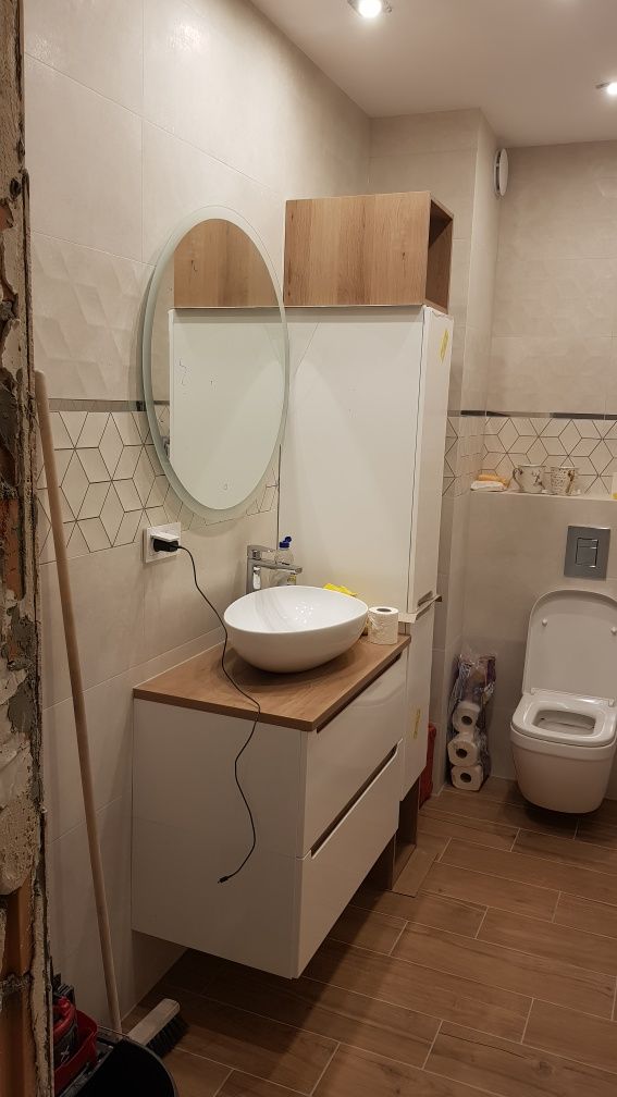 Montaż składanie skręcanie mebli