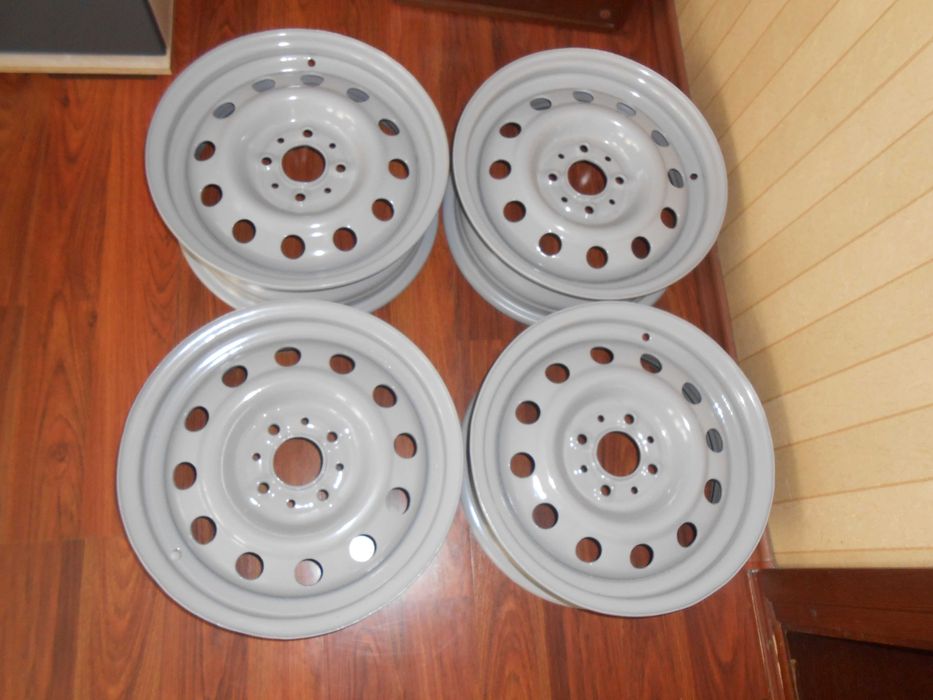 Диски ваз 5 дюймів   р14  4/98 безкамерні!