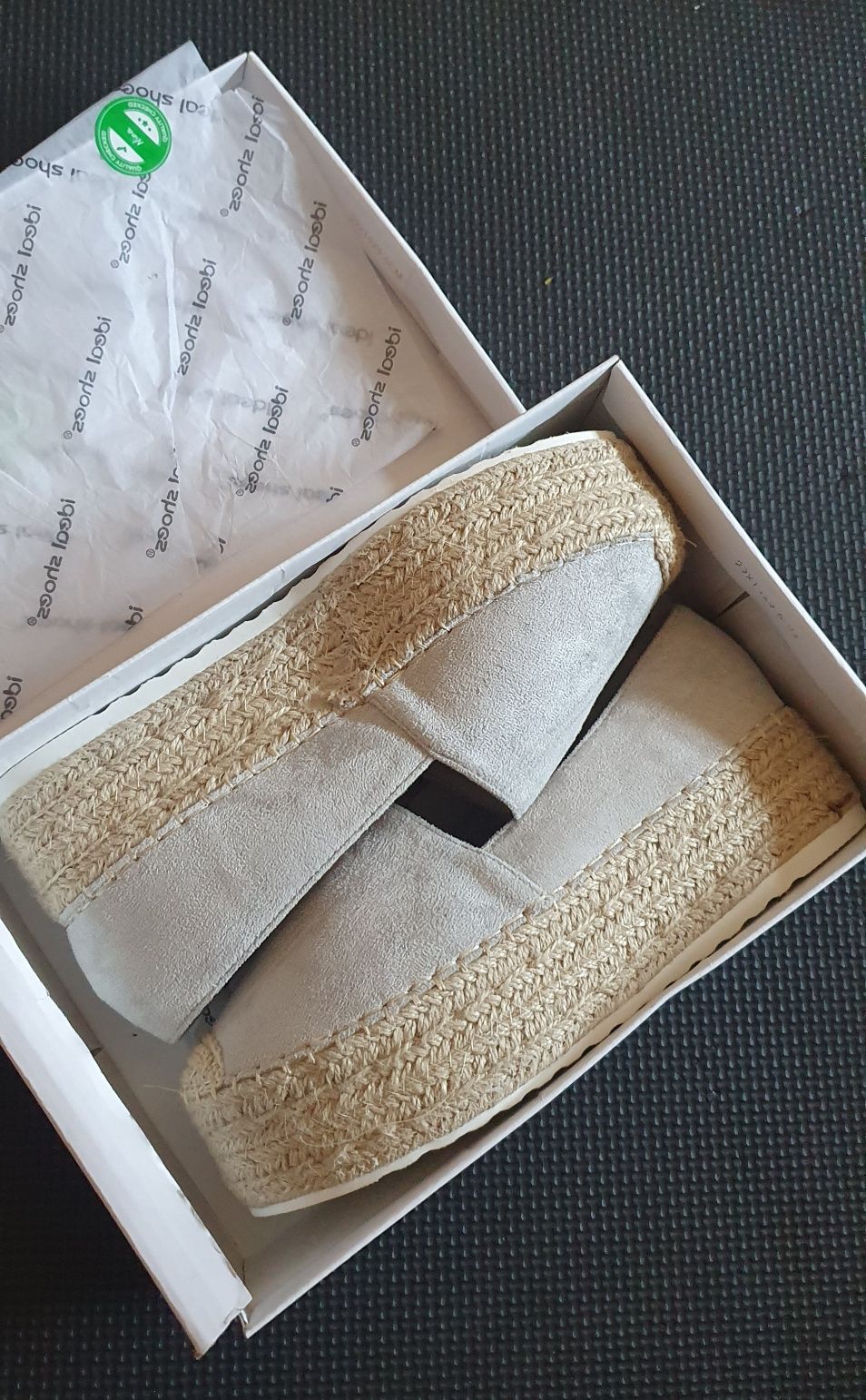 Szare espadryle nowe