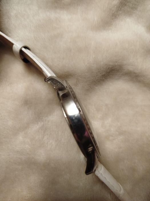 Годинник жіночий Guess