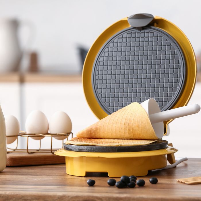 Вафельниця Magio MG 390 кругла