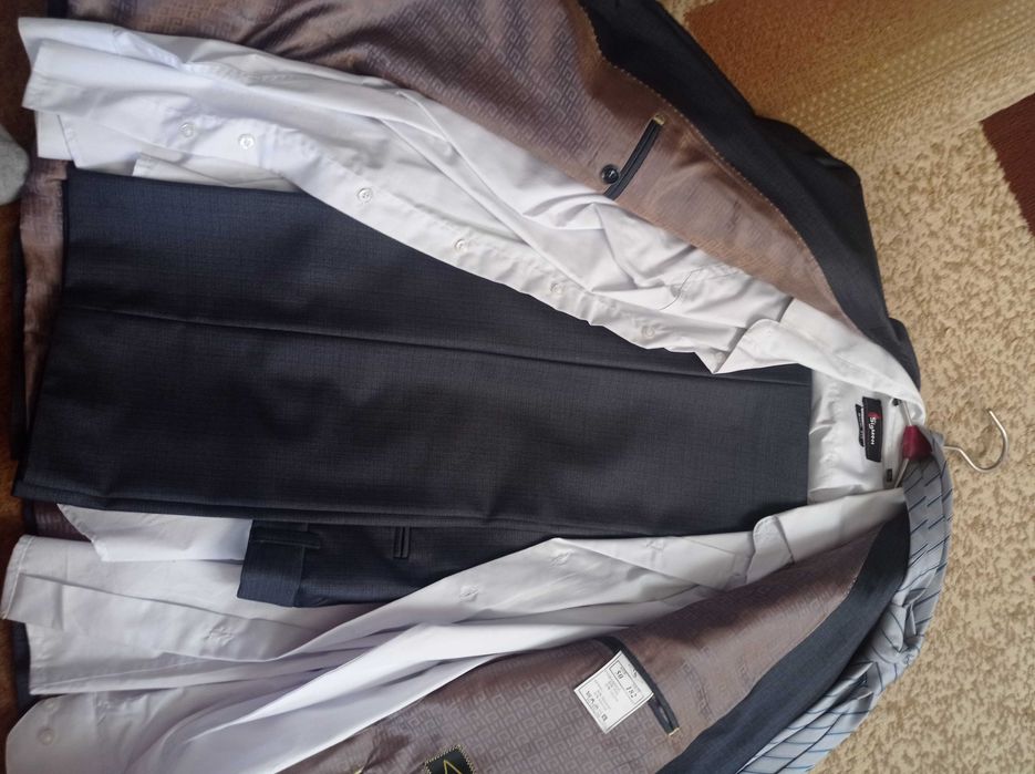 Костюм чоловічий