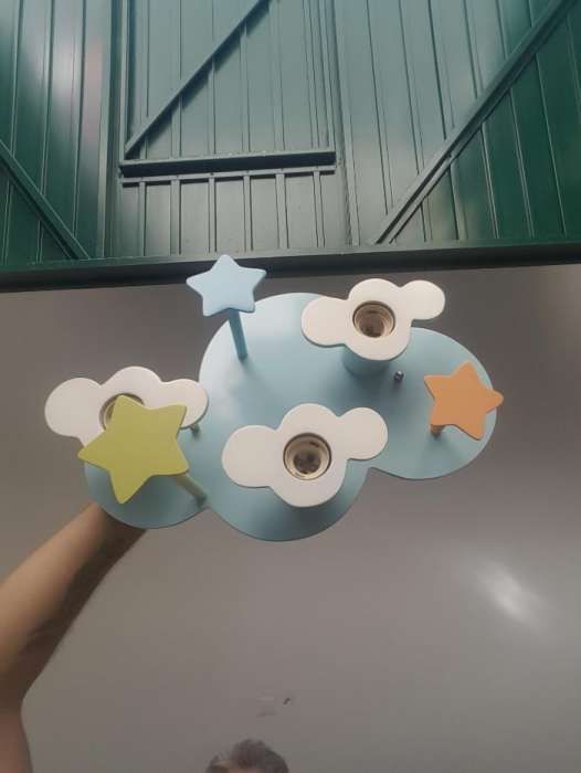 Candeeiro para quarto de criança