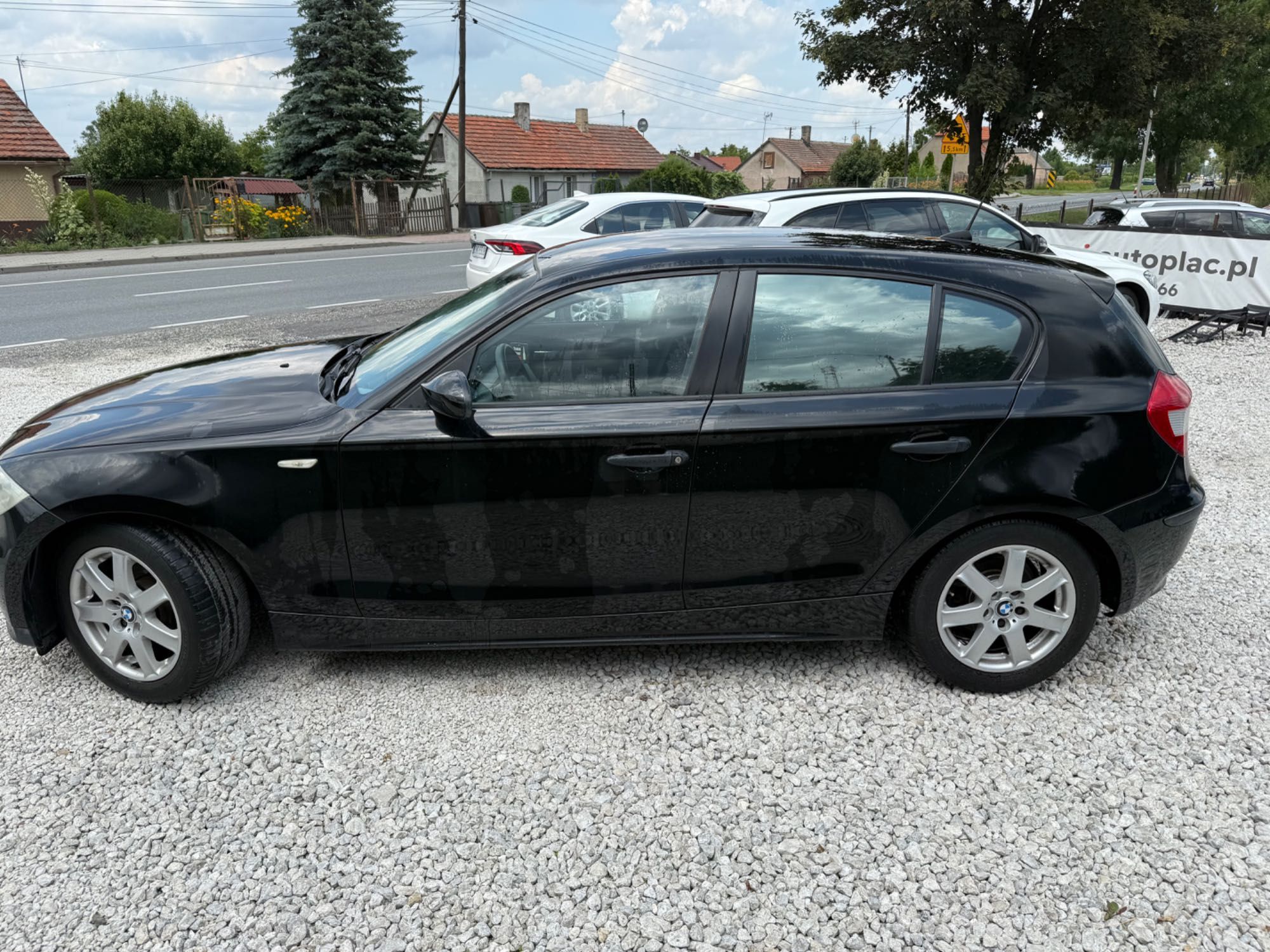Bmw seria 1 z 2006 Roku Nowy Rorzad i Nowy Olej Alu 2 tylko 157000 tys
