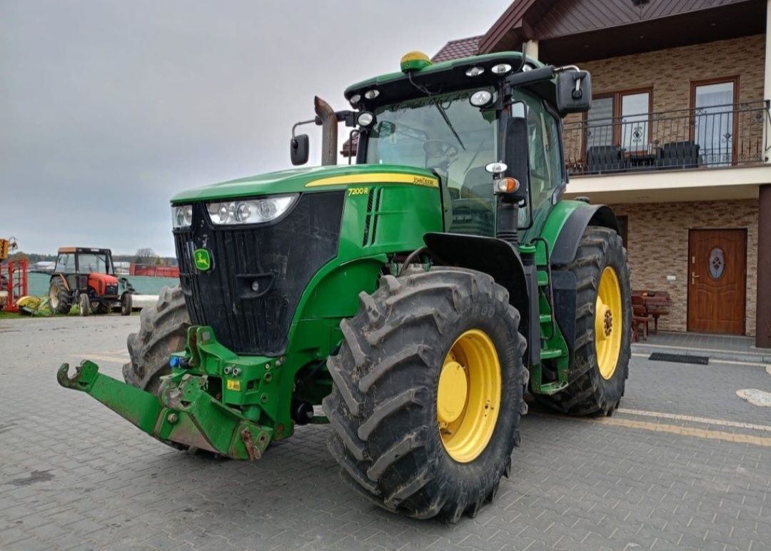 John Deere 7200r