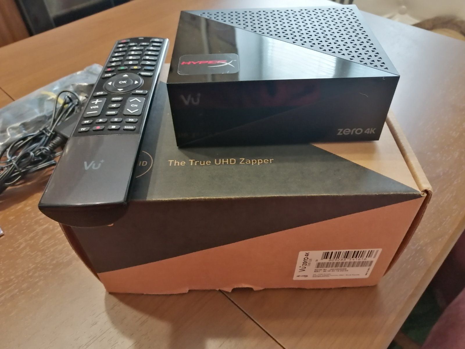 Продам спутниковый ресивер  VU + ZERO 4 k и PVR KIT (жёсткий диск)