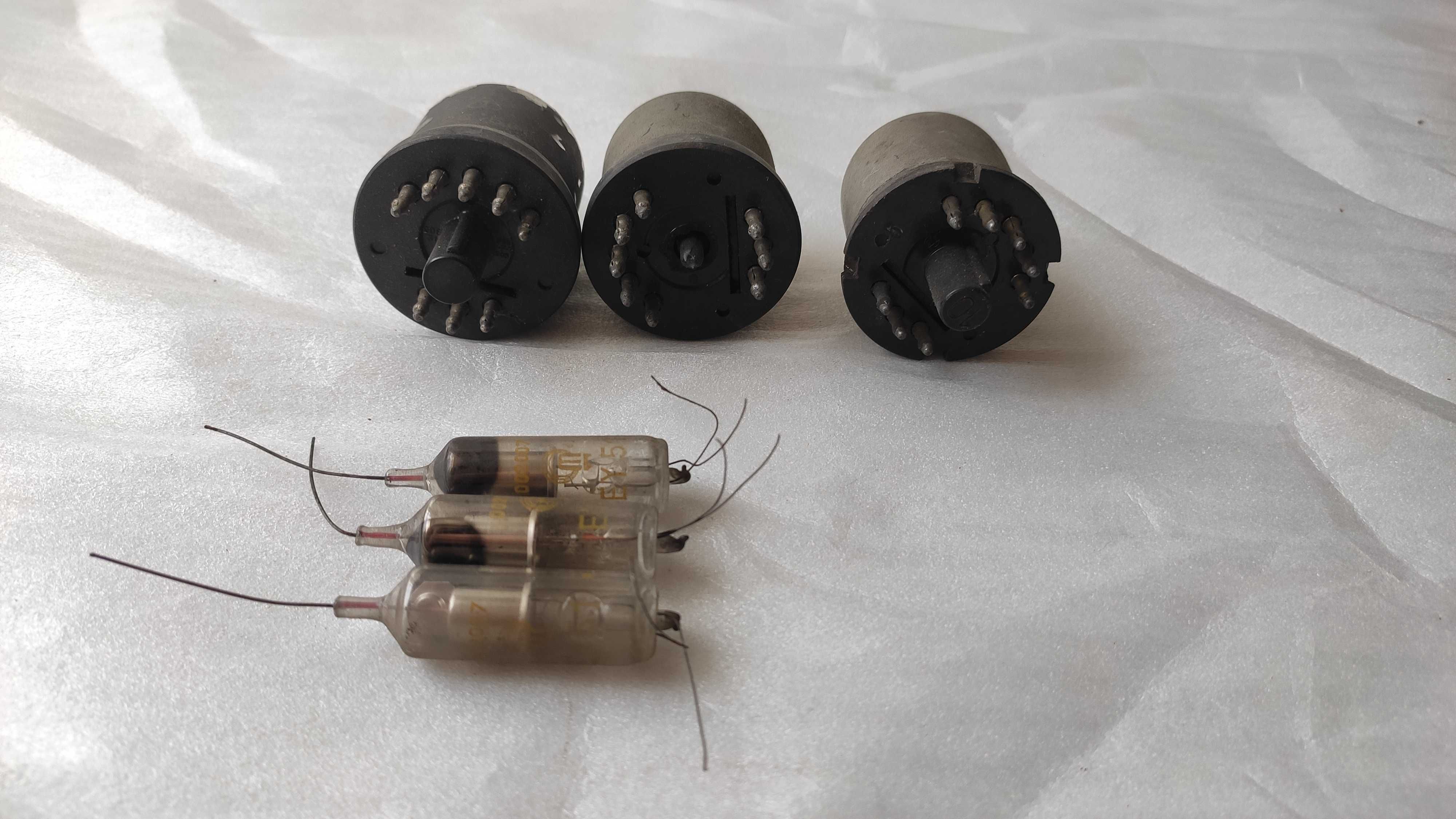 Lampy elektronowe - zestaw 26 lamp
