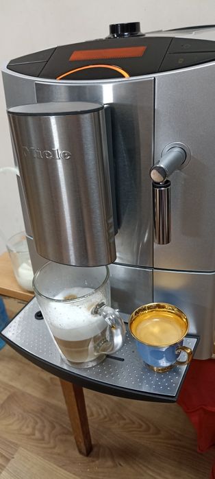 Кофемашина Miele 5200 из Германии.