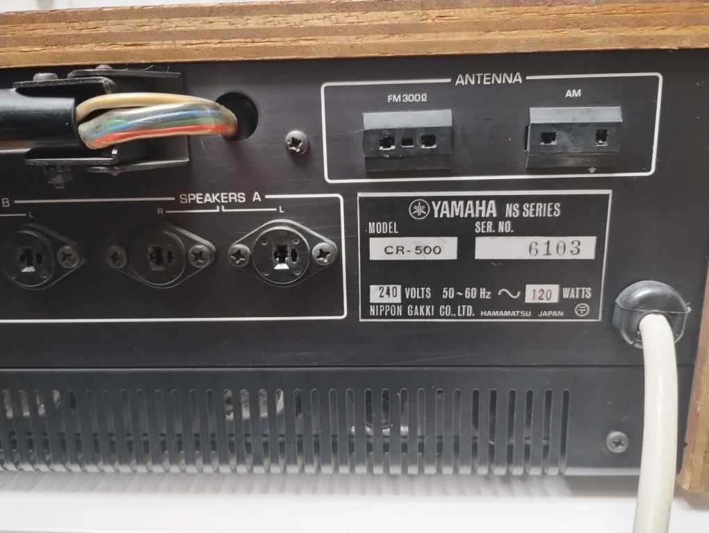 Amplituner Yamaha CR-500 piękna z kolekcji