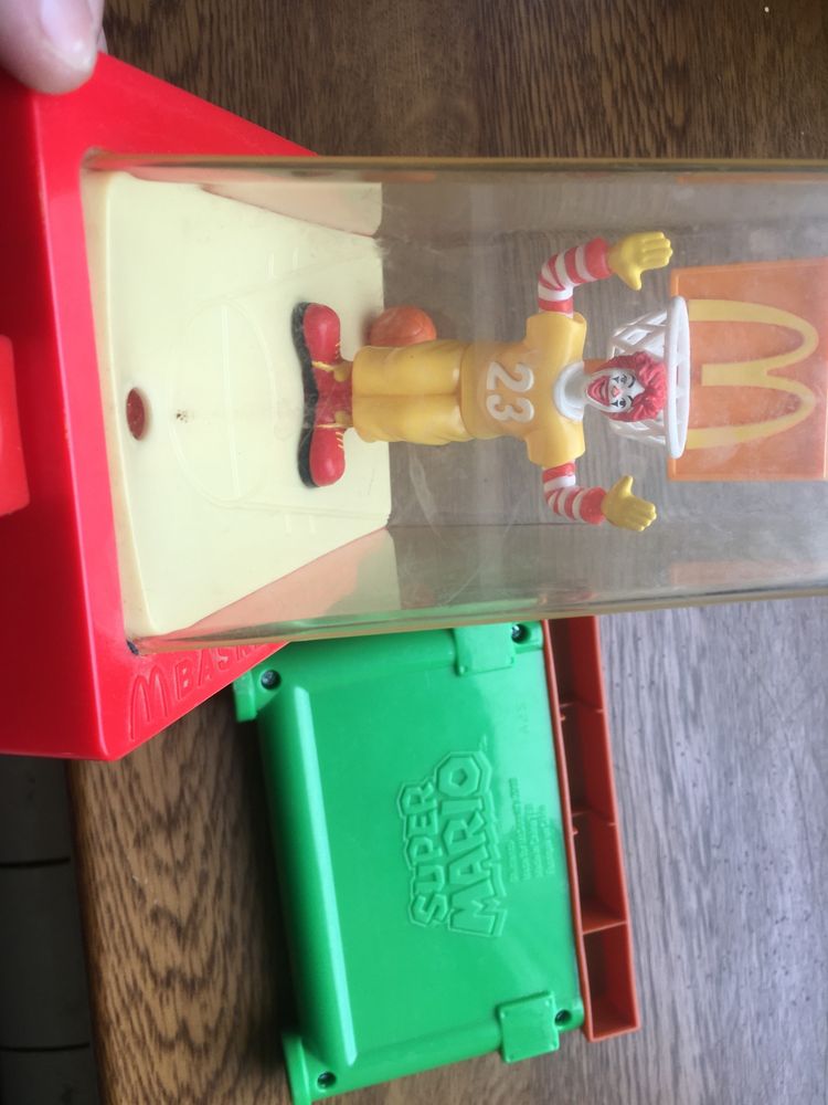 Старі іграшки McDonalds Mario маріо баскетбол