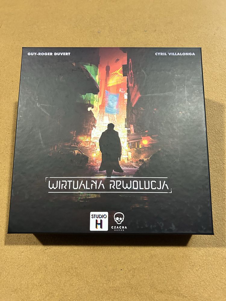 Wirtualna rewolucja + INSERT + koszulki