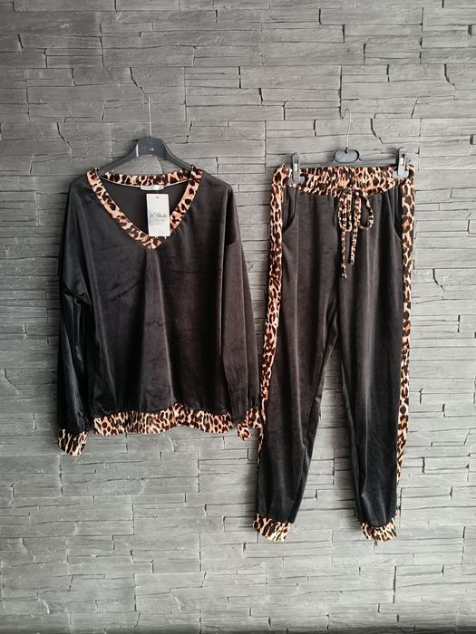 Dres welurowy czarny panterka