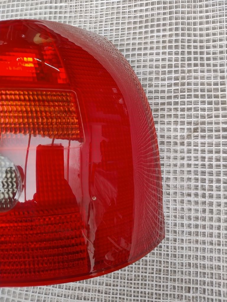 Audi a3 8L lampa prawa tył hatchback HB wysyłka OLX z wkładem  lampy