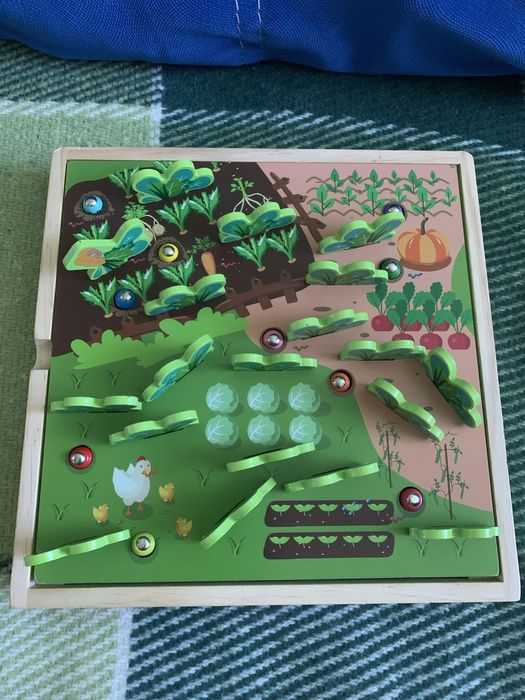 Розвиваюча іграшка піймай черв'яка